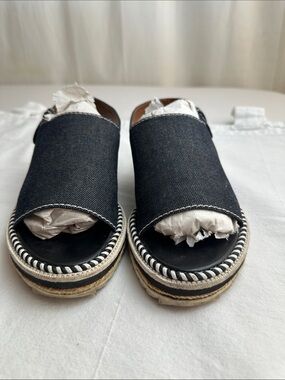 Givenchy Black and White Ribbed Rubber Sole Slide